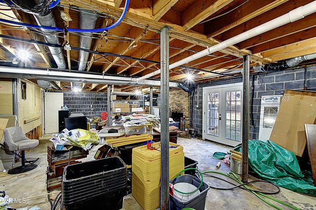 143 Fordtown Road, Fall Branch, TN 37656