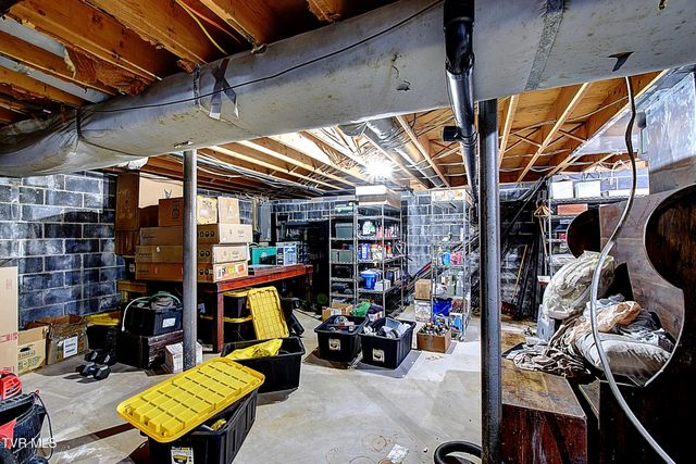 143 Fordtown Road, Fall Branch, TN 37656