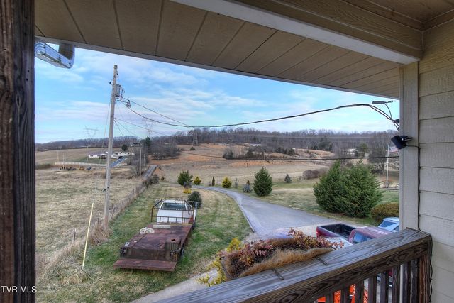 143 Fordtown Road, Fall Branch, TN 37656