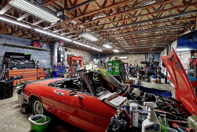 143 Fordtown Road, Fall Branch, TN 37656