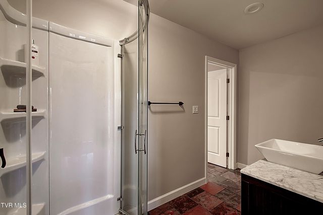 143 Fordtown Road, Fall Branch, TN 37656