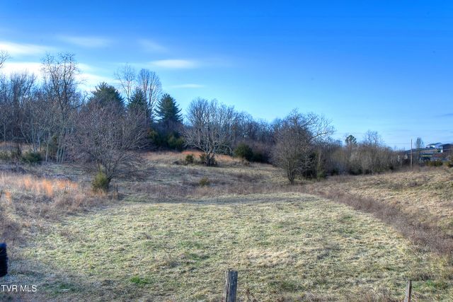 143 Fordtown Road, Fall Branch, TN 37656