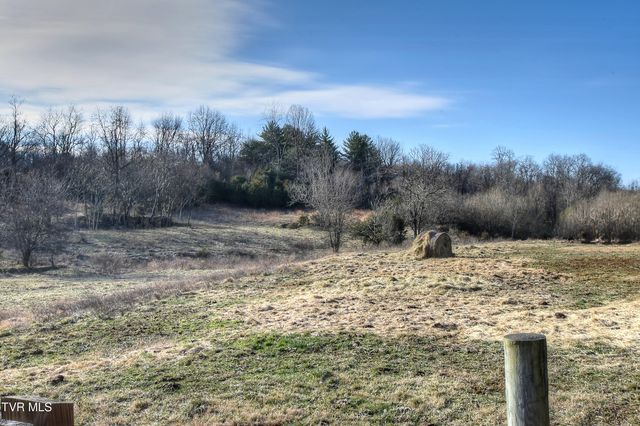 143 Fordtown Road, Fall Branch, TN 37656