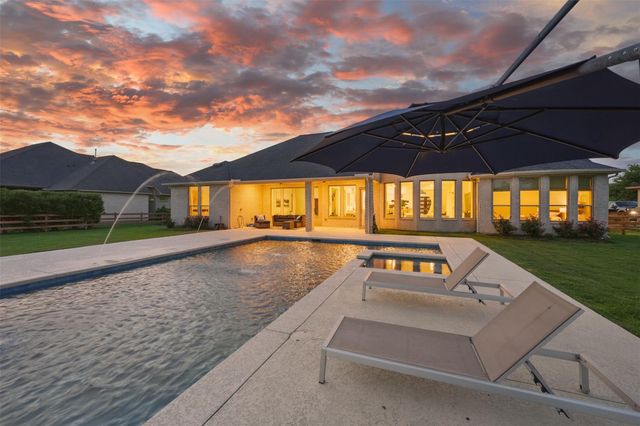 29711 Hay Field Ln, Fulshear, TX 77406