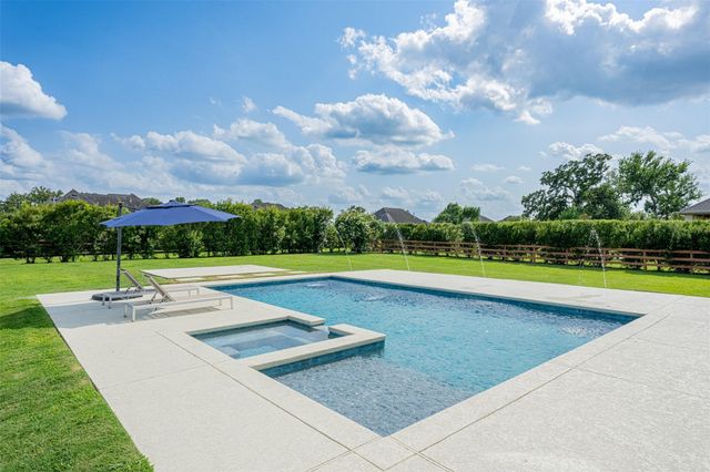 29711 Hay Field Ln, Fulshear, TX 77406