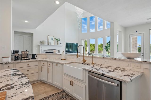 29711 Hay Field Ln, Fulshear, TX 77406