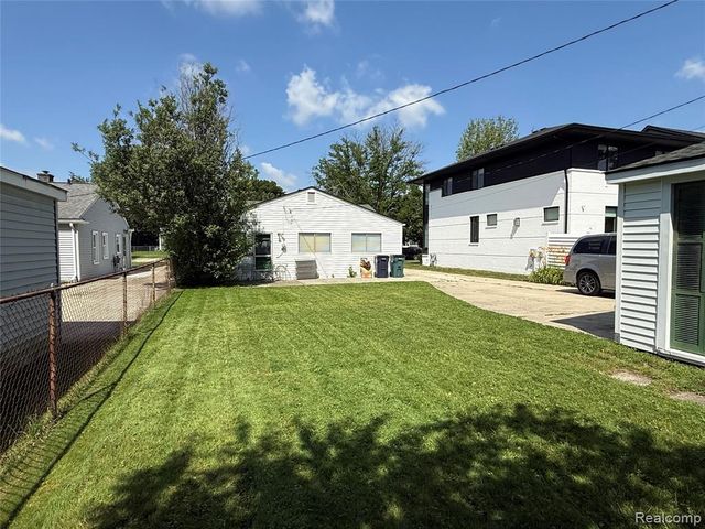 4018 Woodland Avenue, Royal Oak, MI 48073