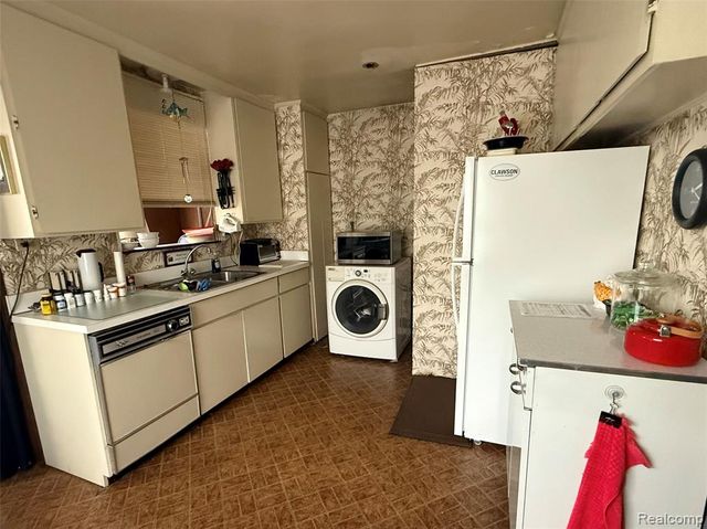 4018 Woodland Avenue, Royal Oak, MI 48073