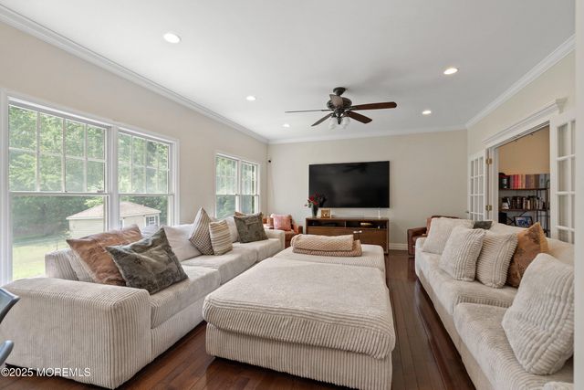 210 Rivers Glen Terrace, Toms River, NJ 08755