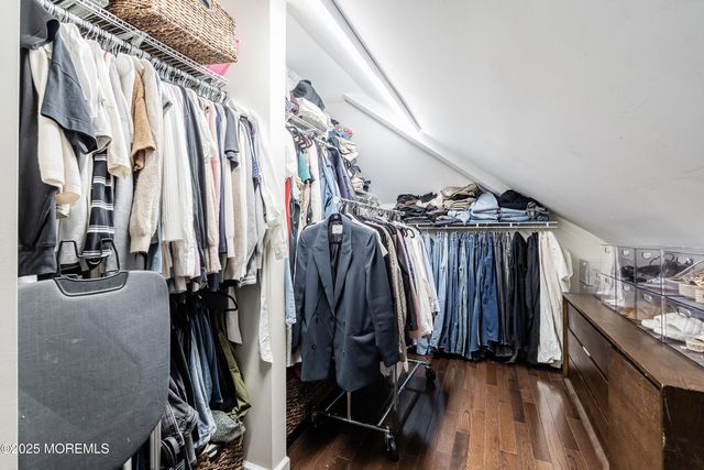 210 Rivers Glen Terrace, Toms River, NJ 08755