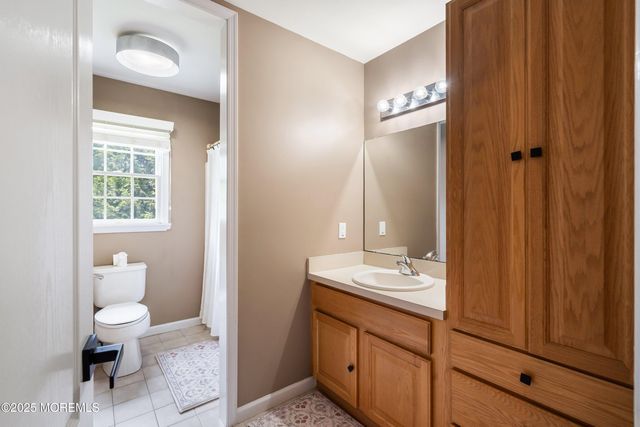 210 Rivers Glen Terrace, Toms River, NJ 08755