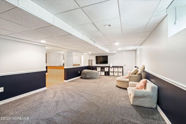 210 Rivers Glen Terrace, Toms River, NJ 08755