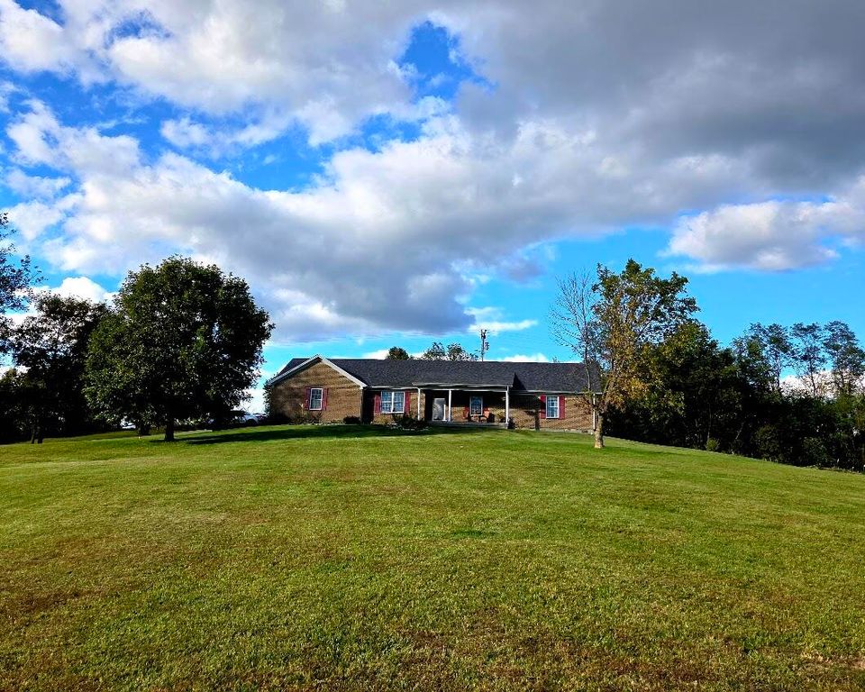 1300 Bear Creek Road, Lawrenceburg, KY 40342