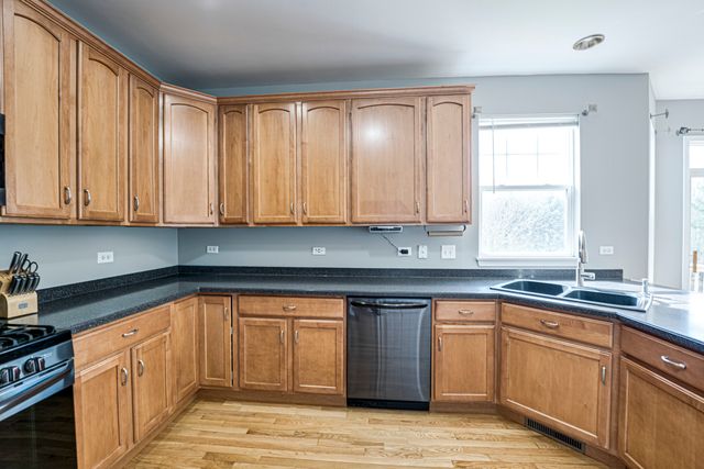 26615 Silverleaf Drive, Plainfield, IL 60585