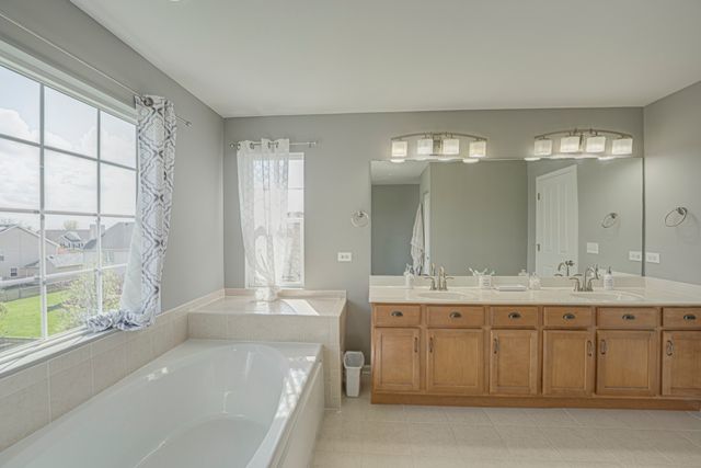26615 Silverleaf Drive, Plainfield, IL 60585