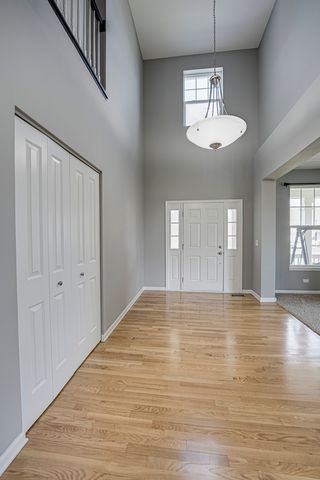 26615 Silverleaf Drive, Plainfield, IL 60585