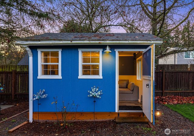 13945 147th Place SE, Renton, WA 98059