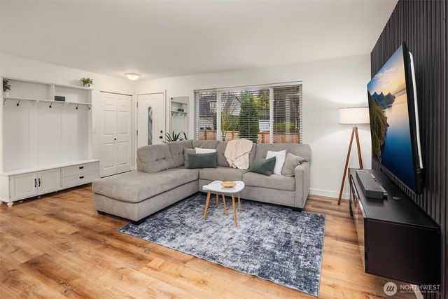 13945 147th Place SE, Renton, WA 98059