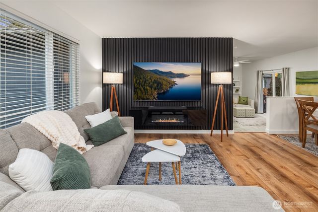 13945 147th Place SE, Renton, WA 98059