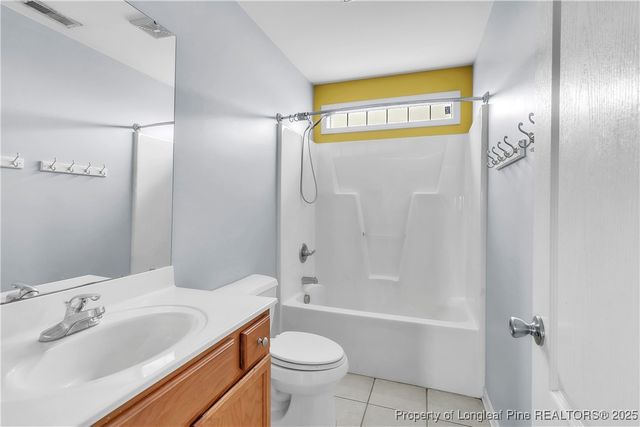 1948 Yellowbrick Road, Fayetteville, NC 28314