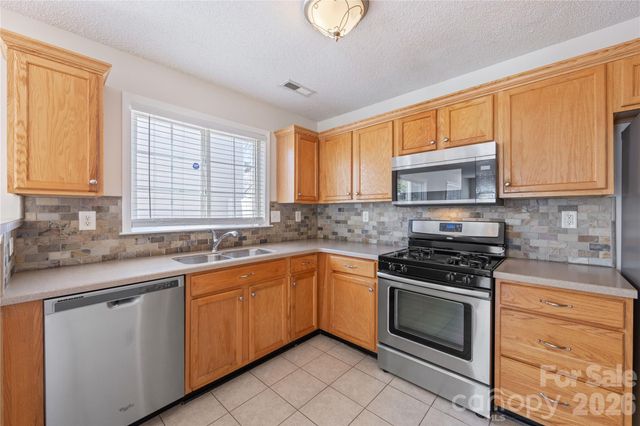 9314 Meadowmont View Drive, Charlotte, NC 28269