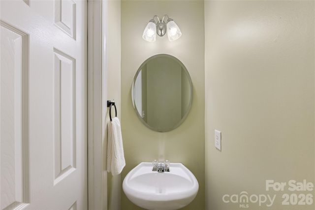 9314 Meadowmont View Drive, Charlotte, NC 28269