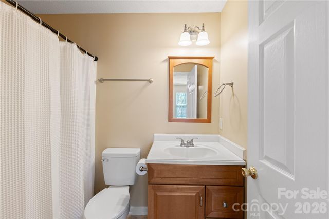 9314 Meadowmont View Drive, Charlotte, NC 28269