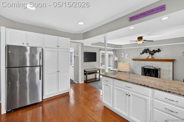 17830 Kuecken Street, Clinton Township, MI 48038