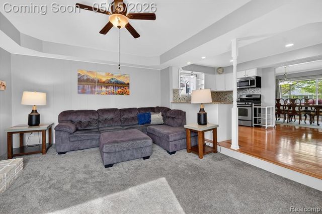 17830 Kuecken Street, Clinton Township, MI 48038