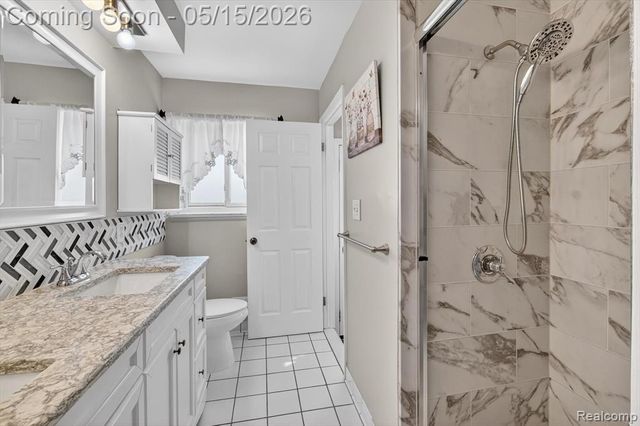 17830 Kuecken Street, Clinton Township, MI 48038