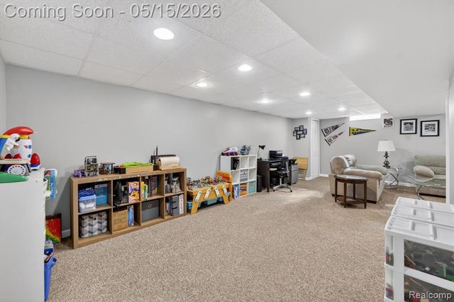 17830 Kuecken Street, Clinton Township, MI 48038