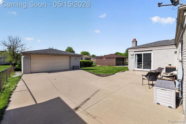 17830 Kuecken Street, Clinton Township, MI 48038