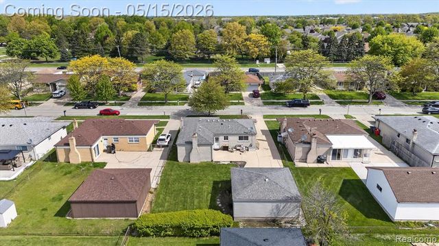 17830 Kuecken Street, Clinton Township, MI 48038