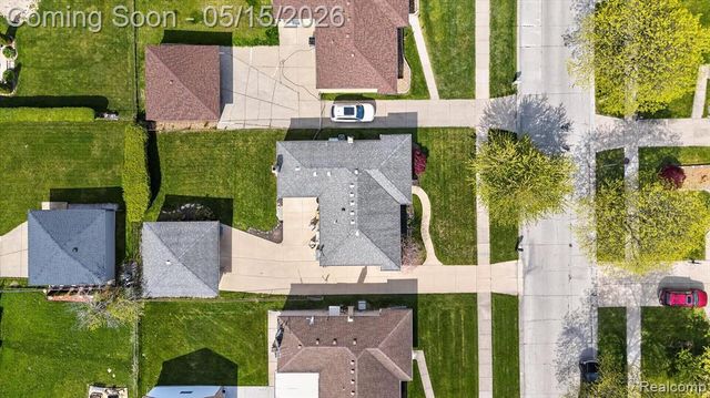 17830 Kuecken Street, Clinton Township, MI 48038