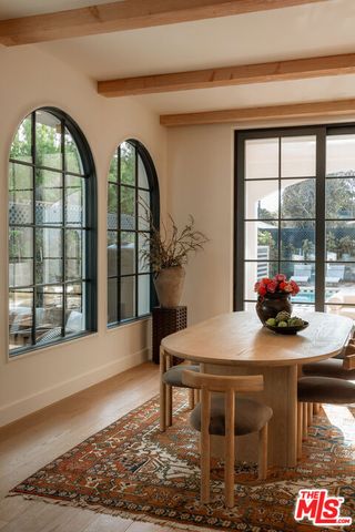 2445 Glyndon Avenue, Venice, CA 90291