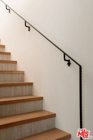 2445 Glyndon Avenue, Venice, CA 90291