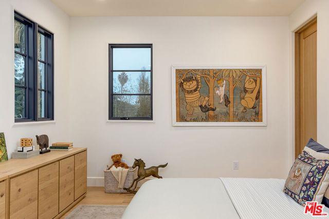 2445 Glyndon Avenue, Venice, CA 90291