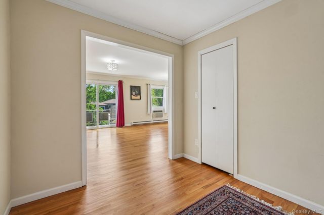 2 Germonds Village 12, Bardonia, NY 10954