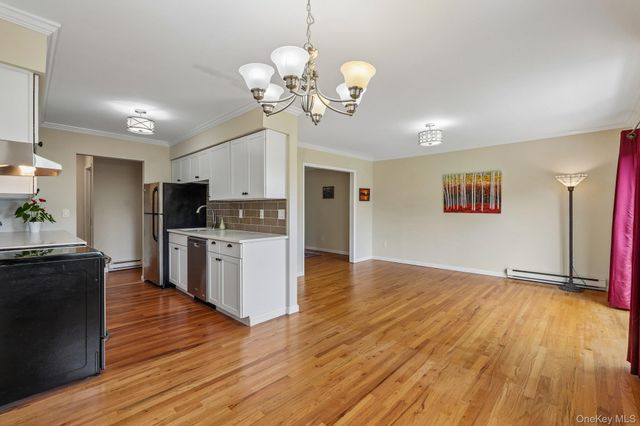 2 Germonds Village 12, Bardonia, NY 10954