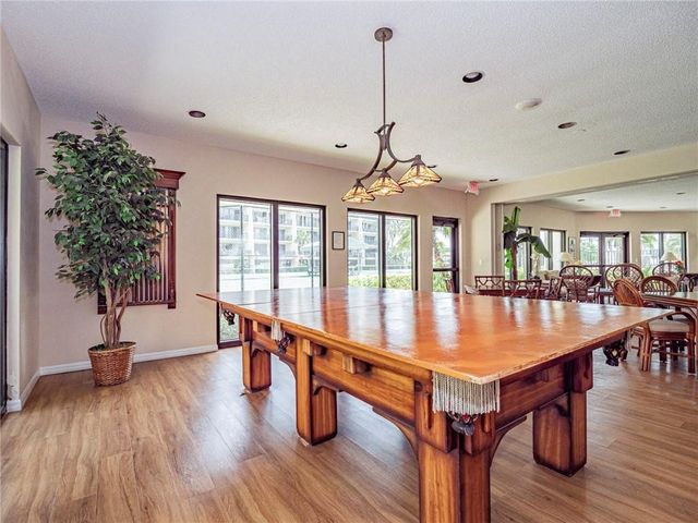 3939 Ocean Drive 201B, Vero Beach, FL 32963