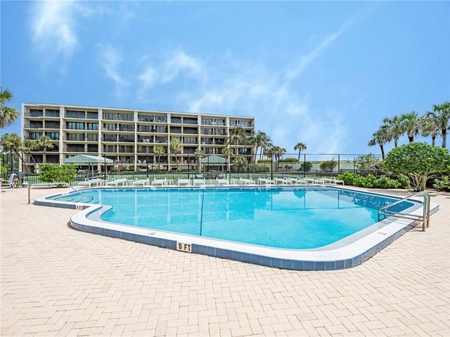 3939 Ocean Drive 201B, Vero Beach, FL 32963