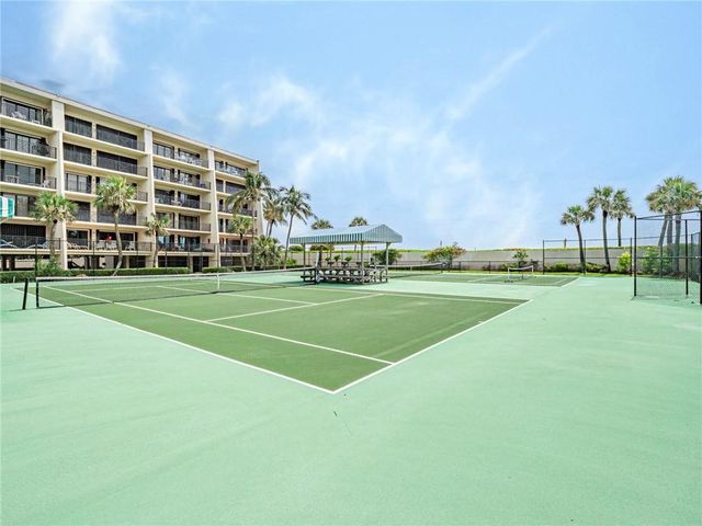3939 Ocean Drive 201B, Vero Beach, FL 32963