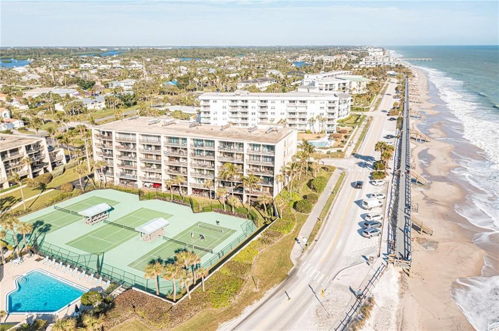 3939 Ocean Drive 201B, Vero Beach, FL 32963