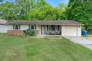 2055 Lane 150 Hamilton Lake, Hamilton, IN 46742