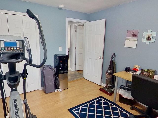 10300 Springwood Drive, Zeeland, MI 49464