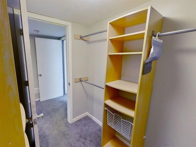 10300 Springwood Drive, Zeeland, MI 49464