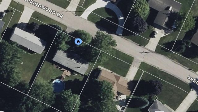 10300 Springwood Drive, Zeeland, MI 49464