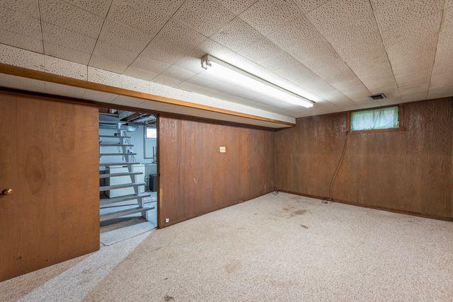 2314 Gideon Avenue, Zion, IL 60099