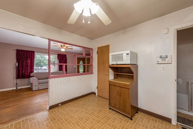 2314 Gideon Avenue, Zion, IL 60099