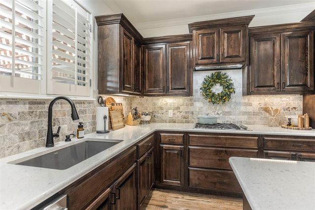 15409 Colonia Bella Drive, Edmond, OK 73013